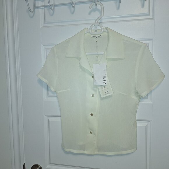 Cream colour short sleeve sheer blouse size small - Picture 7 of 12